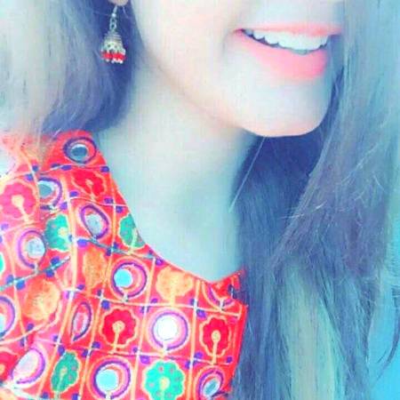 terey rabtey mein waqfey terey bhoolney ki adat...kaheen door ho na jao yunhi door rehtey rehtey.um e Hani Rajpoot