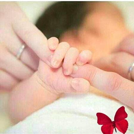 ⭕
*اے وہ ذات جو محض اپنے امرِ کُن چیزوں کو عدم سے وجود میں لاکر فَیَکُوْن کردیتی ہے ----تجھ سے دعا ہے کہ جتنے بھی بے اولاد جوڑے ہیں انہیں صالح اولاد عطا فرما کر ان کی اس نعمت سے محرومیت کی بنا پر ہونے والی بیقراری کو قرار عطا فرما
*آمین⭕*