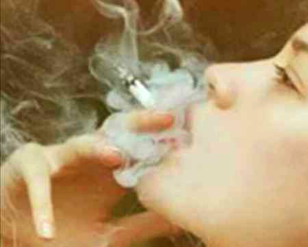 ﺗﮑﻠﯿــف  ﯾﮧ نہیــــں ﮐﮯ ﻣﺤﺒﺖ ﮨﻮ گـــئ ﺩﺭﺩ ﯾﮧ ﮨﮯ ﮐﮧ ﺍﺏ ﺑﮭﻼﯾﺎ ﻧﮩﯿﮟ ﺟﺎ ﺭﮨﺎ "__ 🔥
