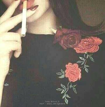 Kr k tarq e taluq ishq sy,,,
Beithy h ab meh khany main...