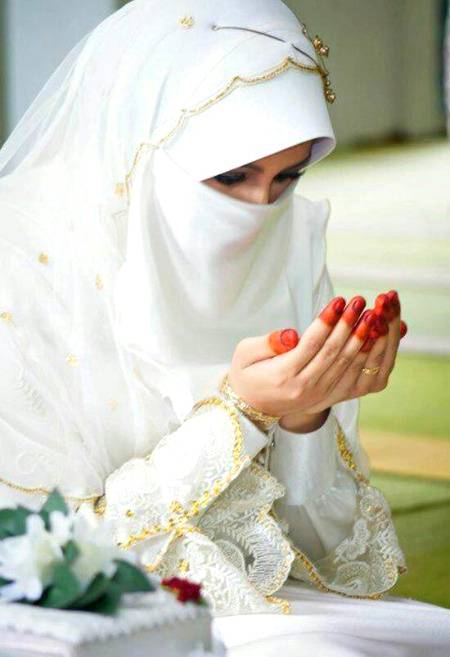 مشکل وقت میں دعا مانگا کرو اللہ پاک کا فرمان ہے تم مجھ سے دعا مانگو میں تمھاری دعا قبول کروں گا