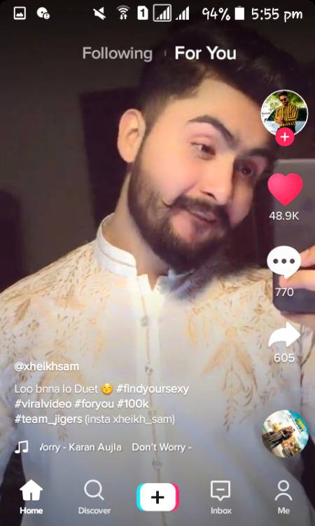 AI HAY KYA MOCHE HAI😘😍😍