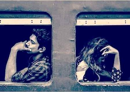 *تو اگر اہلِ بصارت ہے تو حساس بھی بن-*

*دیکھ تصویر کی گہرائیاں ، تصویر نہ دیکھ-*