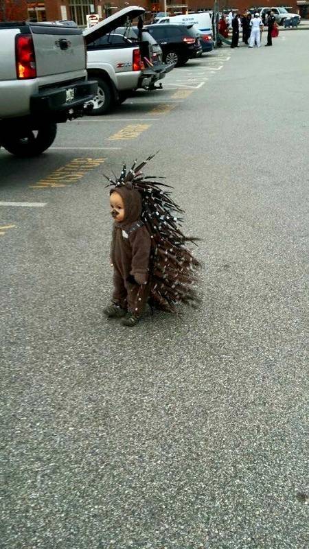 Kid in a halloween costume