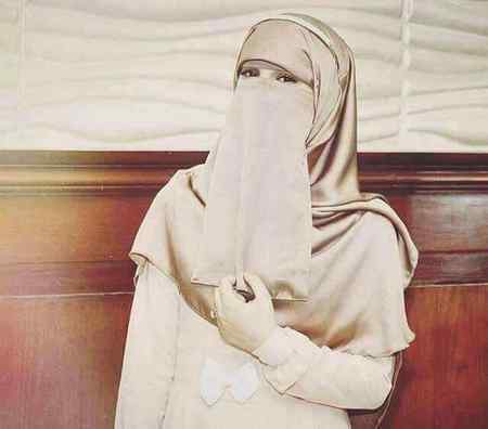 حوروں کے خواب دیکھنے والو..

پہلے عورت کی عزت کرنا تو سیکھ لو😍