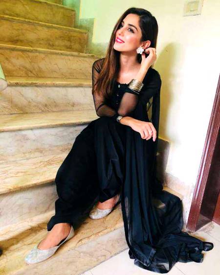 Maya ali in Black dress..🔥