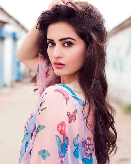 Aimen 🔥 khan... like 🔥🔥