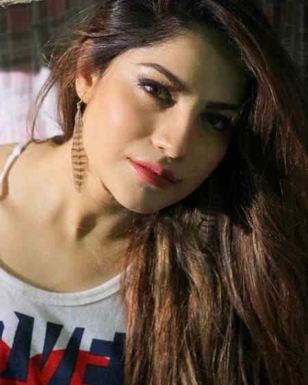 Neelum munir like 🔥
