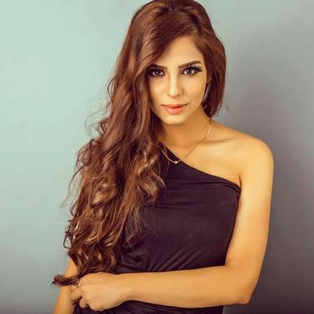 Sukaina khan