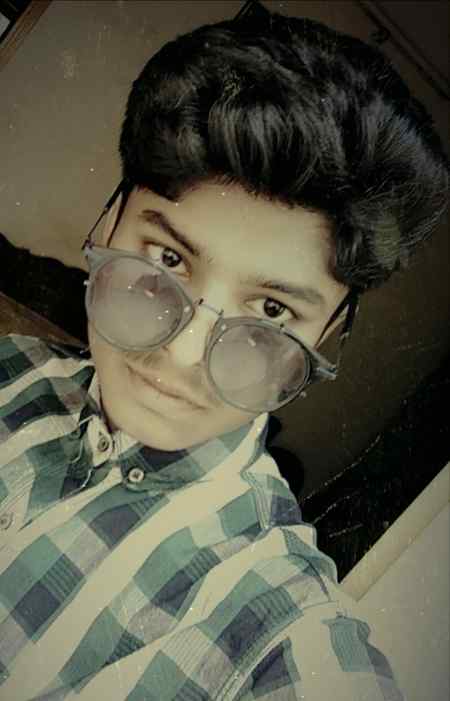 ؛ اداس پھرتا ہے محلے میں بارش کا پانی ۔۔ !۔۔؛۔۔! ؟!! وہ کشتیاں بنانے والے بچے اب عشق کر بیٹھے ہیں ۔۔!😓 معصوم9