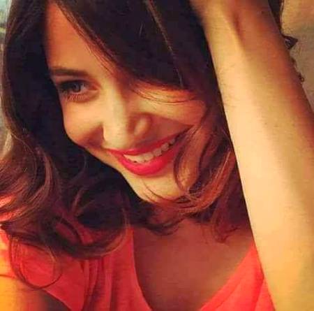 .فقیر ہیں صاحب گدا گر تو نہیں ہیں ہم....
گِر تو گئے لیکن گرے ہوئے نہیں ہیں ہم۔...