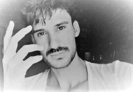 My real pic :) my friends khush raho AP sub :)