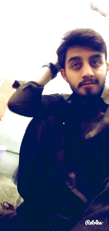 m usy khony k dar sy aksar apni bato ka adhura jawab sun kar khamosh ho jata hu qk ab n ye Jan gya Hu k taaluq jb kamzor parh jaye to kch bato jawab nh milta....