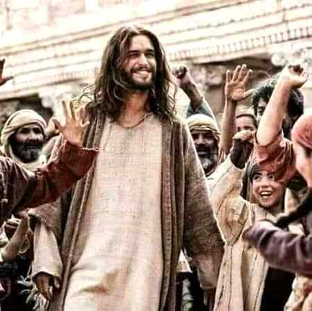 کُجھ شوق سِی یار فقیری دا
کُجھ عشق نے دَر دَر رول دِتا
.
کُجھ سجنا کَسر نہ چُھوڑی سِی
کُجھ زہر رَقیباں گھول دِتا
.
کُجھ ہجر فِراق داَ رنگ چٹرہیا
کُجھ دردِ ماہی انمول دِتا
.
کُجھ سڑ گئی قسمت میری
کُجھ پیار وِچ یاراں رُول دِتا
.
کُجھ اونج وِی رہواں اوکھیاں سَن
کُجھ گل وِچ غم داَ طوق وِی سِی
.
کُجھ شہر دے لوگ وِی ظالم سنَ
کُجھ سانوں مَرن دا شوق وِی سی
👍💗👍💗👍💗RoSe🌹💕🌹💕🌹💕