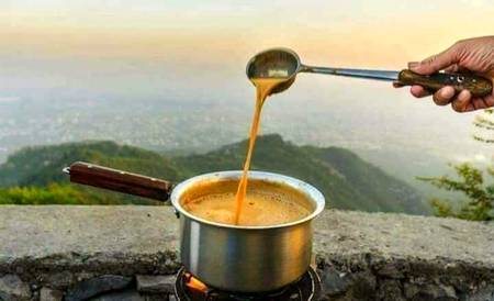 جیسے ارطغرل نے اپنے من میں حلیمہ کو بسایا ہوا ہے
ہم نے بھی چائے سے کُچھ ایسے ہی دل لگایا ہوا ہے.. 😍🙊🙈
❤️❤️❤️👌  I Love my Tea.....