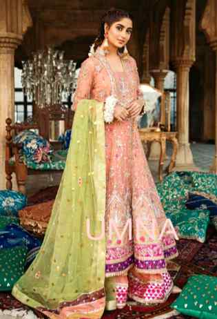 Very beautiful dress and Degsine beautiful Sajal Ahad raza meer my favorite sajal