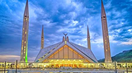 King Faisal Mosque in Islamabad, Pakistan