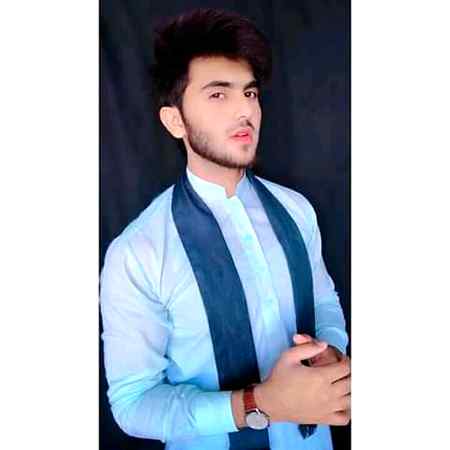 Gumm humin Rass again 😧👈Ab khoshyon kaa tum achaar daal Lena🙄😋😇