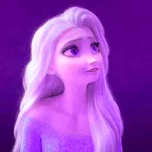 Beautiful queen  Elsa