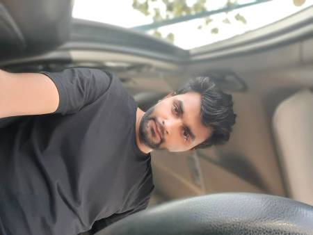 ہوتے ہیں کیسے کیسے کمال دیکھیے
عشق کر کے اِک بار اپنا حال دیکھیے