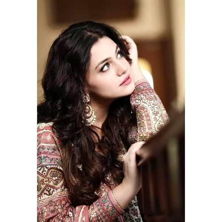 Zara noor abbas...
