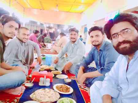 سادہ مزاج ہوں مجھے سادگی پسند ہے،🔥🔥

تخلیق خدا ہوں مجھے عاجزی پسند ہے؛☝with my friends