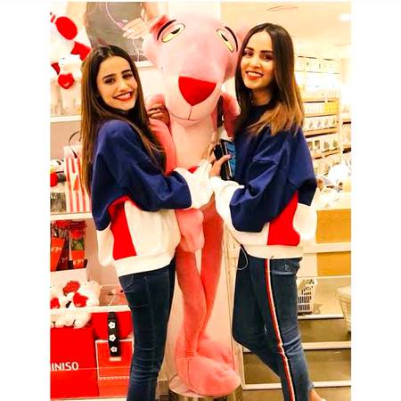 Nimra Khan and sania shamshad...