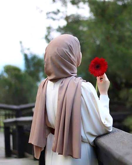 جتنے دن زندہ رہو اسے غنیمت سمجھو اور     💕اس سے پہلے کے لوگ تمہیں مردہ کہیں نیکی کر جاؤ۔ ❣️❣️❣️