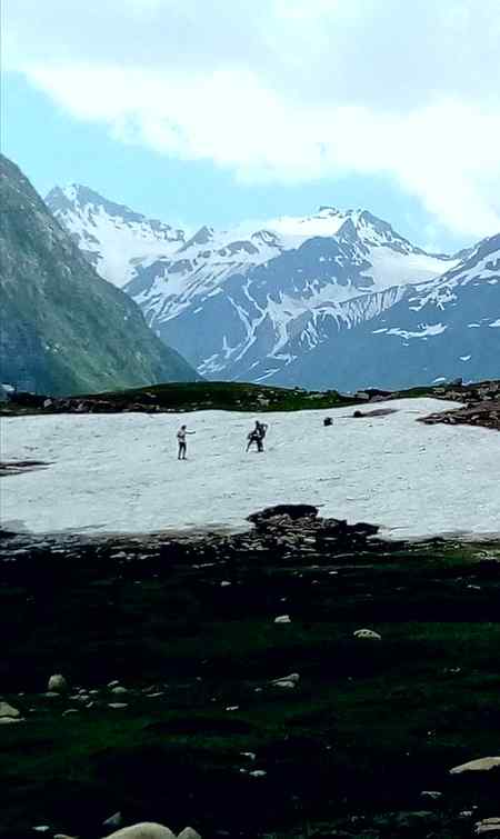 Beautiful ratti gali lake