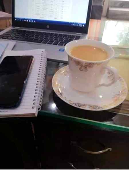 وہ تو چائے آگئی کام میرے___!!🙂
ورنہ تمھیں یاد کر کر کے سر پھٹا جا رہا تھا___!!😑😞😒
Smart💕