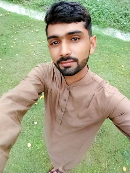 مثالیں دیں گے لوگ میری قسمت کی
.Barfi 😘😘🥰🥰
تم آجاؤ میری قسمت کے حصے میں