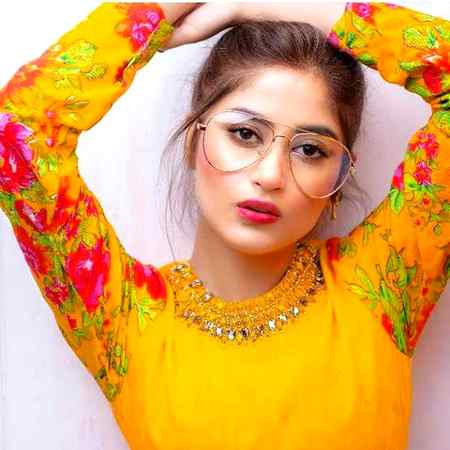 غلط بات پر جو واہ کریں گے۔
وہی لوگ تجھے تباہ کریں گے۔😇🔥