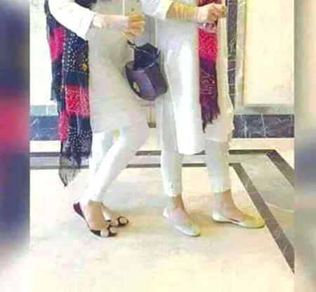 BEstiE tOh kamini honi chahiyE seEdhi tOh main bhi hUn 😉😉😛😛
MisS u sEhr😘