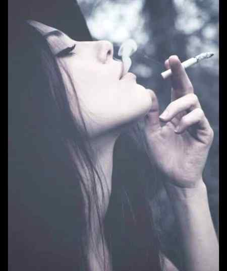 ہم برے ہمیں تسلیم مگر_🚬
تم کہتے ہو تو برا لگتا ہے 💥