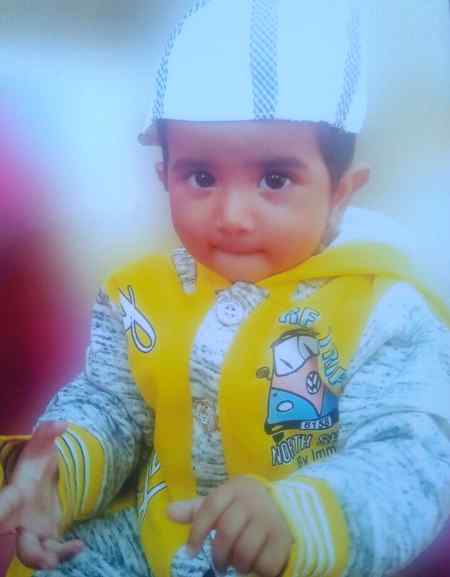 My cute baby 😍😍😘😘 cute h na 😘😘😘