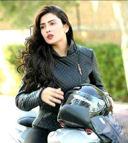 Ayeza Khan....