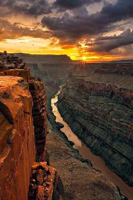 Beautiful sunrise torosweap valley __ arizona