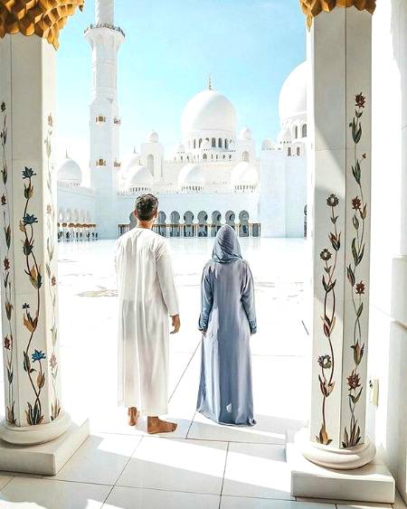 *✍️😇 جب کوئی نوجوان شادی کرتا ہے تو شیطان چیختا چلاتا ہے اور کہتا ہے ہائے افسوس اُس نے مجھ سے اپنا دین بچا لیا۔شادی کے بعد بندہ بہت سے گناہوں سے بچ جاتا ہے۔۔