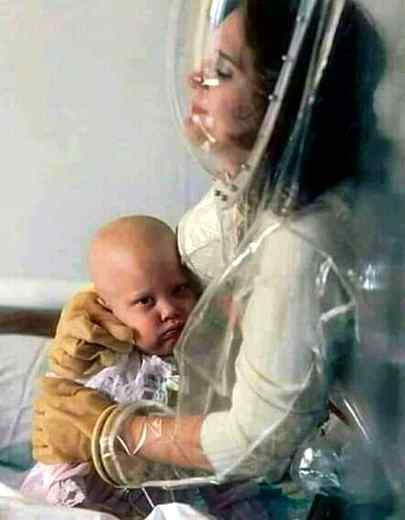 Carona bemari me mubtlaa is maa k lei dua kejei🙏🙏 kitni ye pareshan hogi. Apney lei na sai apny bachy k lei kitna pareshan hogi.:( Allah pak is azaab se SB ko bachaey ameen sm ameen.🙏