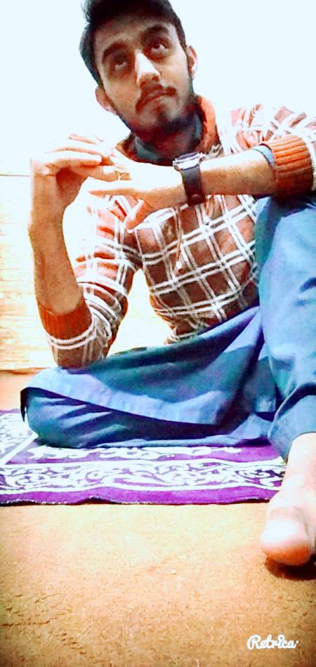 Roz wahi ik Koshish zinda rehny kiii. 🙁
Arrat kch marnyki b tayari kr. 😣😎