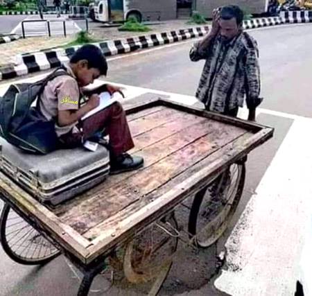 یوں ہی نہیں رہتا خدا ناراض ہم سے!!!💯
جانے کس کس کا حق کھا رہے ہیں ہم...😓