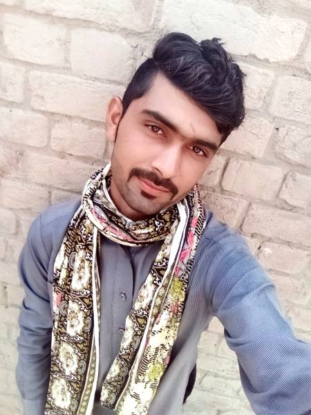 کیوں بات مانیں اس زمانے کی ہم
_زندگی ہماری ہے تو انداز بھی ہمارا ہوگا