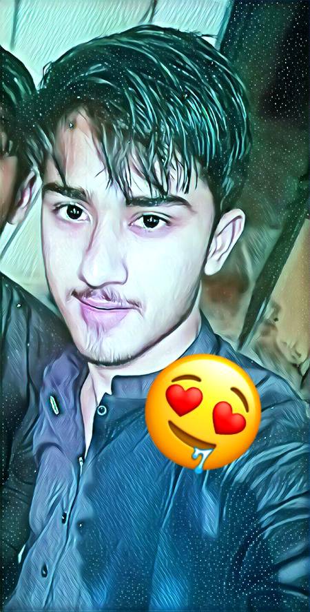 میں چاہتاہوں کہ اک حسین لڑکی 
😳😳میرے عشق میں خود کشی کرلے۔