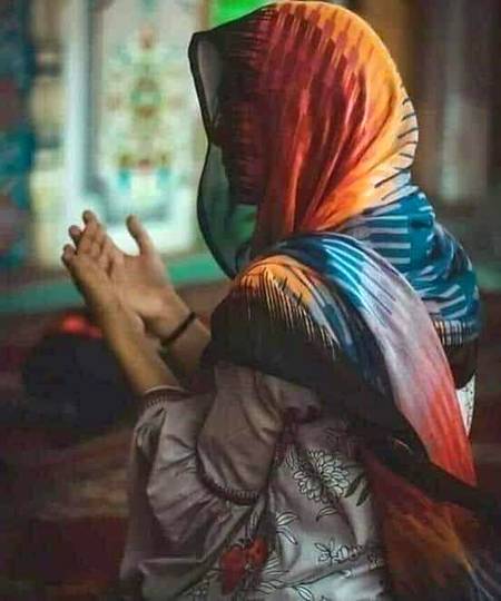 صنم میرے  بغیر  خوشی  کارواں  ہو  تجھے
میں نہیں تیرا، خوشی  سفر عیاں  ہو  تجھے

NaDaN.