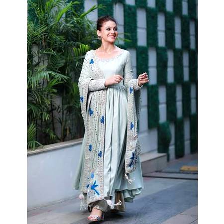 Zara noor abbas