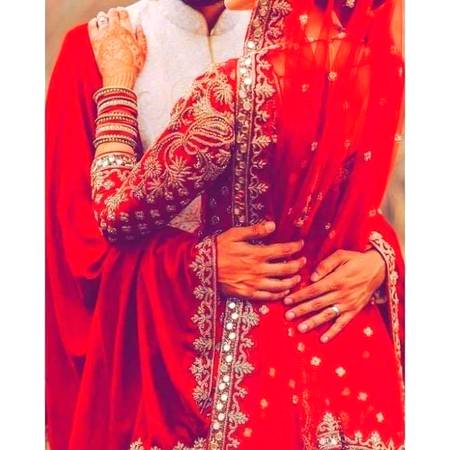 سنو ۔۔۔۔۔ !!❤️
تم خاص ہو ...🍀
عبادتوں جیسے ۔۔
اٹھتے ہاتھوں کی
مانگی دعا جیسے۔۔❤
کتابوں میں لکھے
خوبصورت الفاظ جیسے۔۔۔ 🍀
تم خاص ہو۔۔۔۔۔۔ !!
بلکل میری ذات جیسے.....❤️M@hi💕