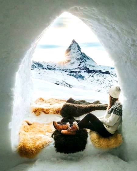 Khamoshiyan achi lgti hy tooty hoye logo ko