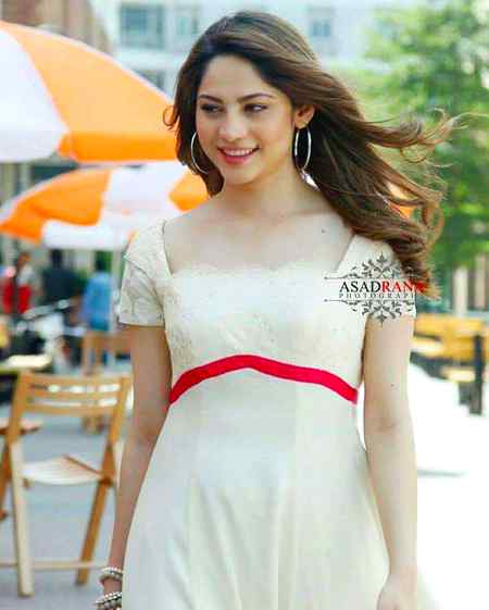 Neelam Muneer 😍 😍