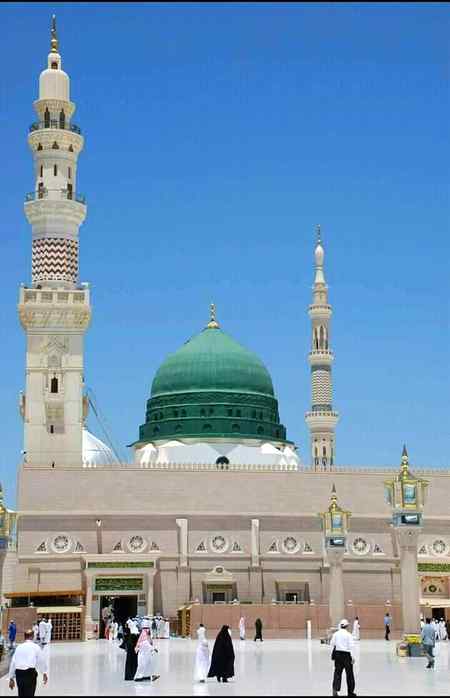نعت رسول مقبولﷺ
"جا زندگی مدینے سے جھونکے ہوا کے لا،، شاید حضورﷺ ہم سے خفا ہیں منا کے لا
