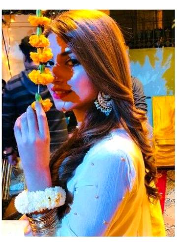 Kinza Hashmi looking gorgeous__She is one of the most beautiful & best actres 💕💕